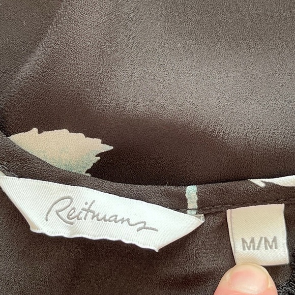 Reitmans Floral Black Camisole Top size medium - Picture 5 of 7